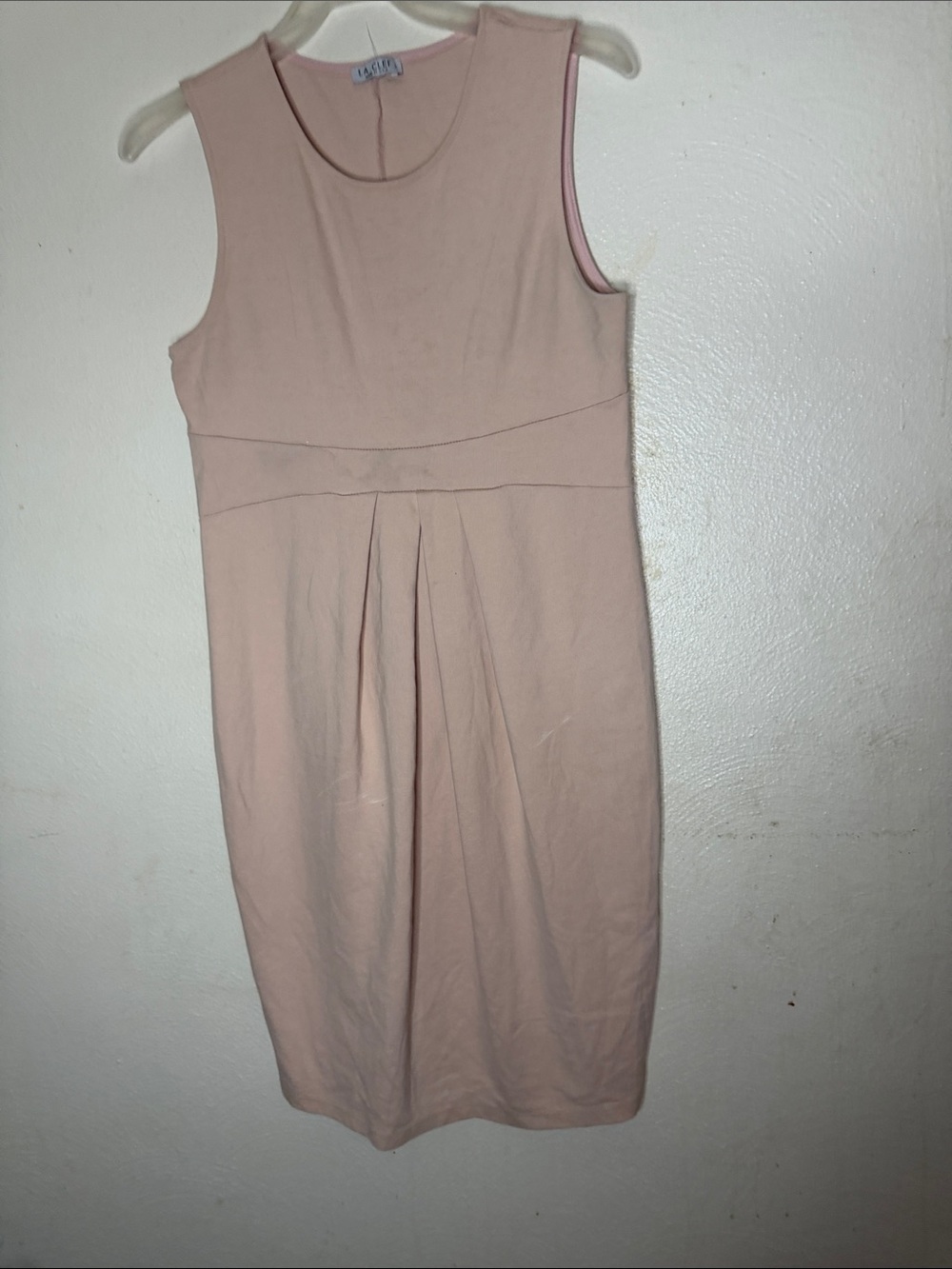 La Clef Sleeveless Midi Sheath Dress in Blush Pink